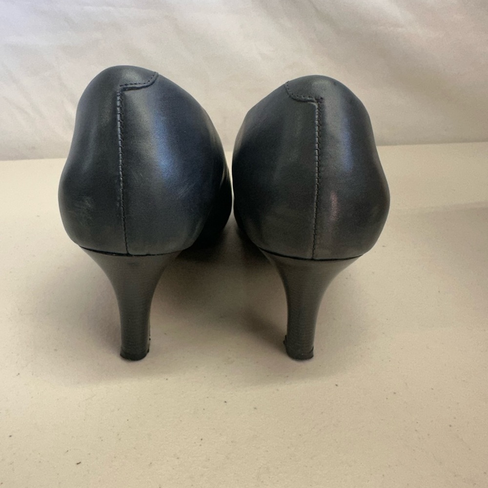 Clarks Artisan Charcoal Blue Leather Comfort Pumps – Size 9.5M Office Comfort - Picture 2 of 7